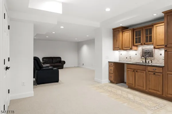 $770,000 | 9 Partridge Lane, Milford, NJ 08848