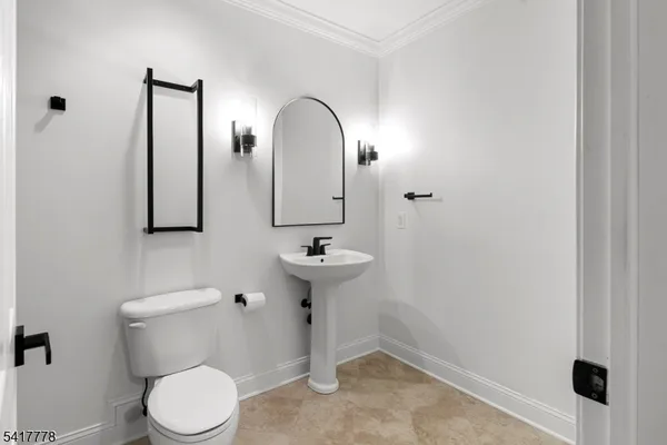 $770,000 | 9 Partridge Lane, Milford, NJ 08848