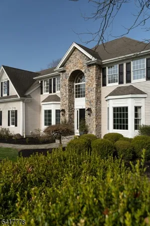 $770,000 | 9 Partridge Lane, Milford, NJ 08848