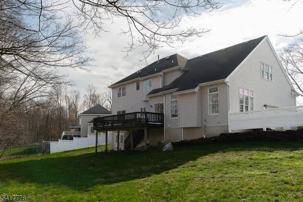 $770,000 | 9 Partridge Lane, Milford, NJ 08848