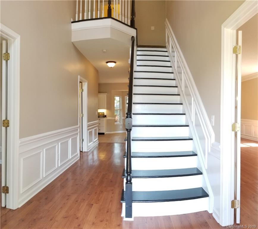 6611 Reedy Creek Road Charlotte, NC 28215 - Photo 3 of 32