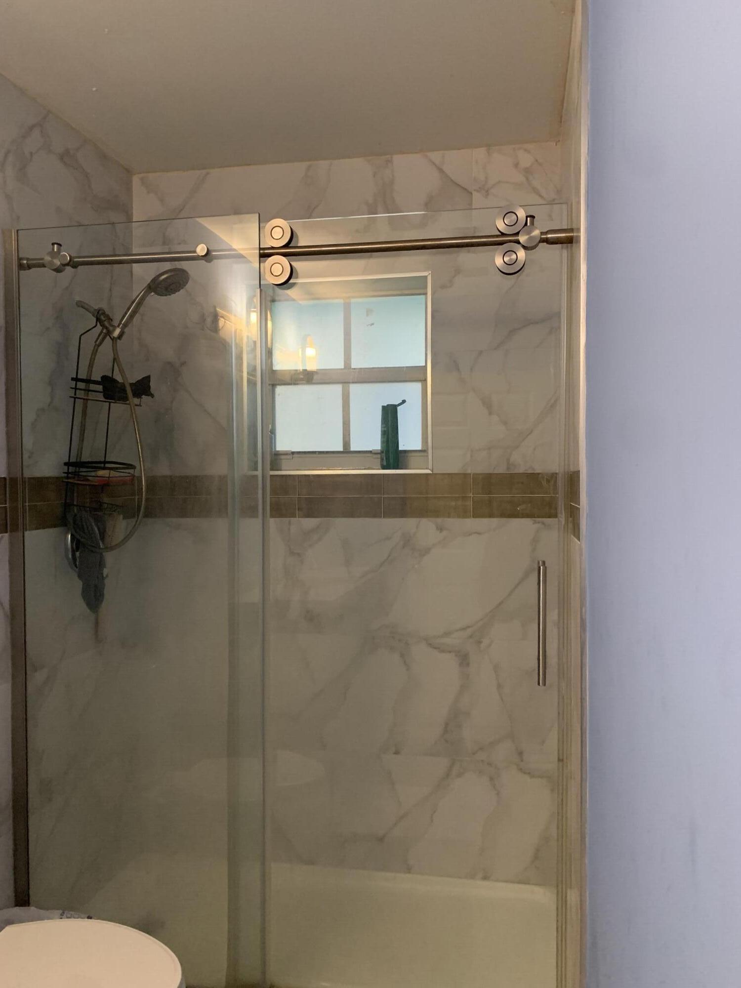 1345 West 34th Street Riviera Beach, FL 33404 - Photo 11 of 19 Bathroom3