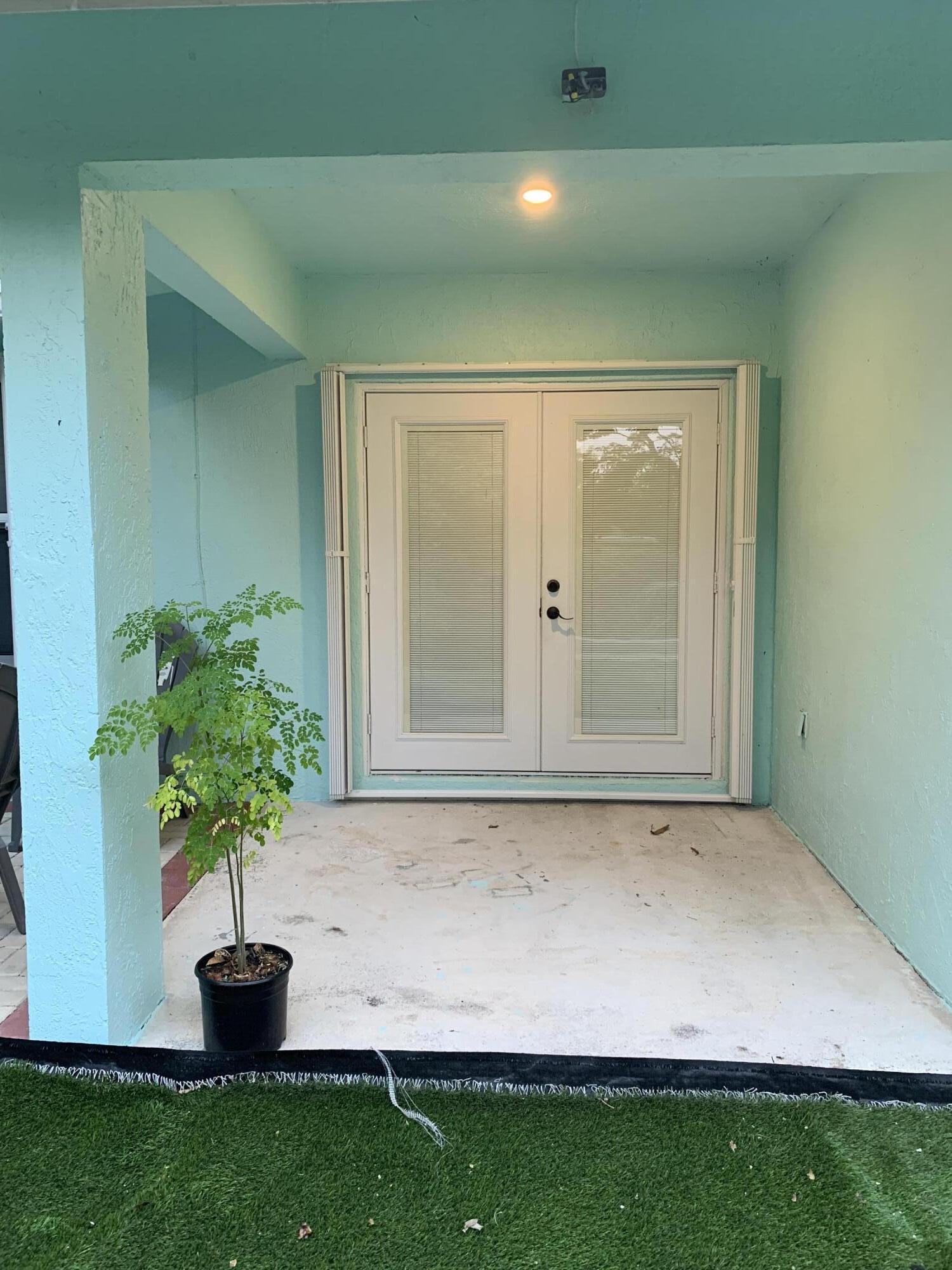 1345 West 34th Street Riviera Beach, FL 33404 - Photo 15 of 19 IMG_8089