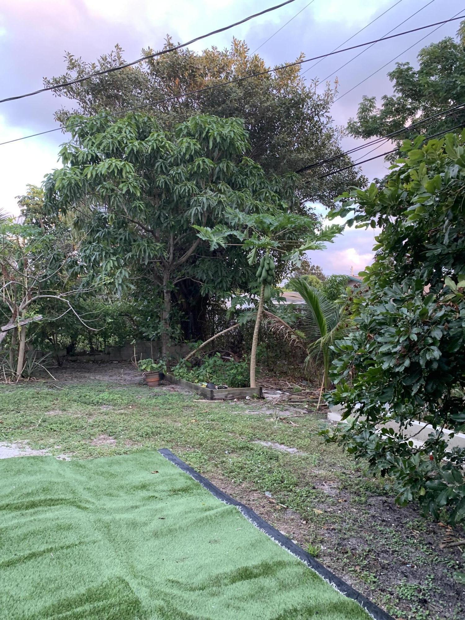 1345 West 34th Street Riviera Beach, FL 33404 - Photo 19 of 19 IMG_8093