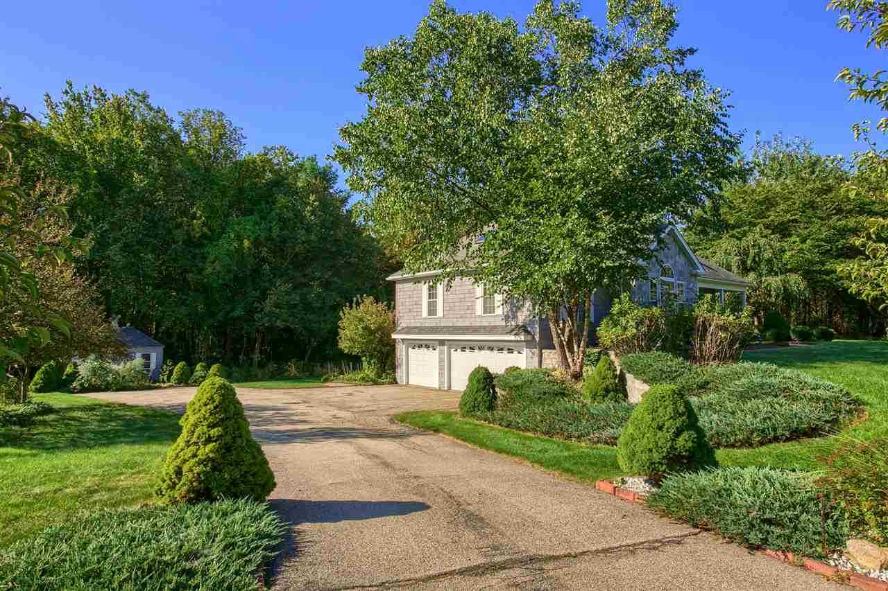 18 Stevens Road Pelham, NH 03076 - Photo 14 of 40 Gallery Image 14