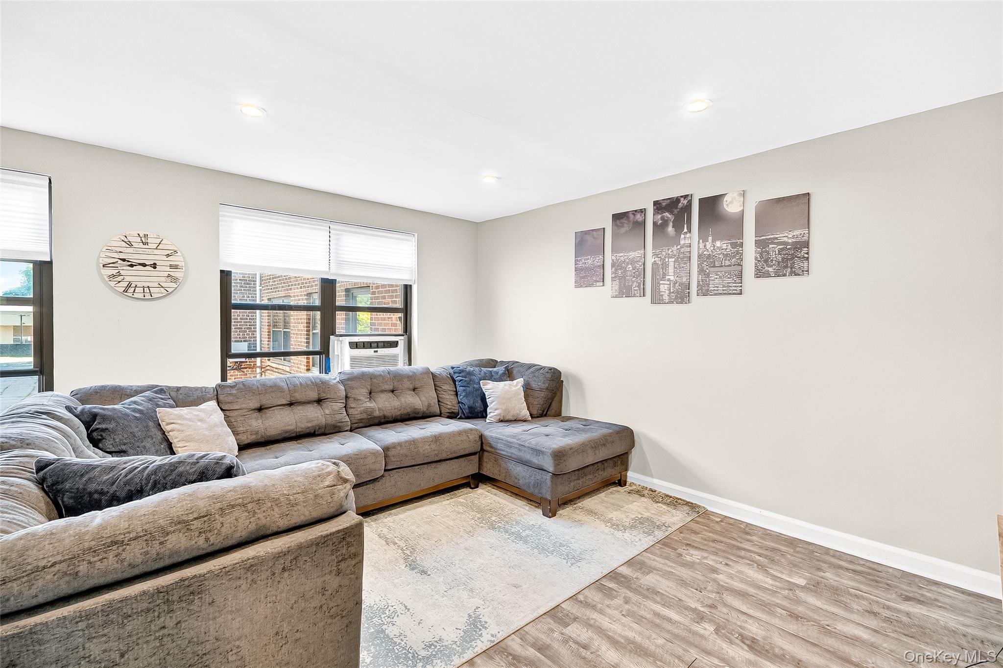340 Richbell Road, Unit B4 Mamaroneck, NY 10543 - Photo 9 of 24 a living room with furniture and a window