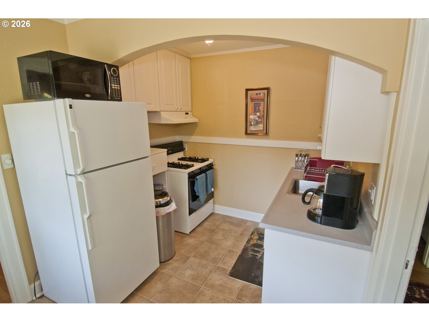 2356 Northwest Westover Road Portland, OR 97210 - Photo 17 of 20