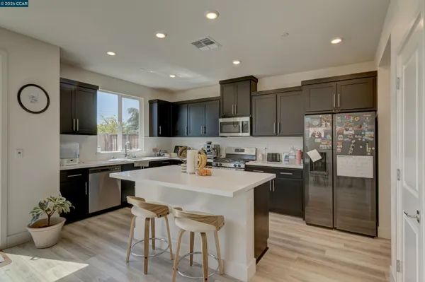 $729,000 | 281 Cinnabar Way, Oakley, CA 94561
