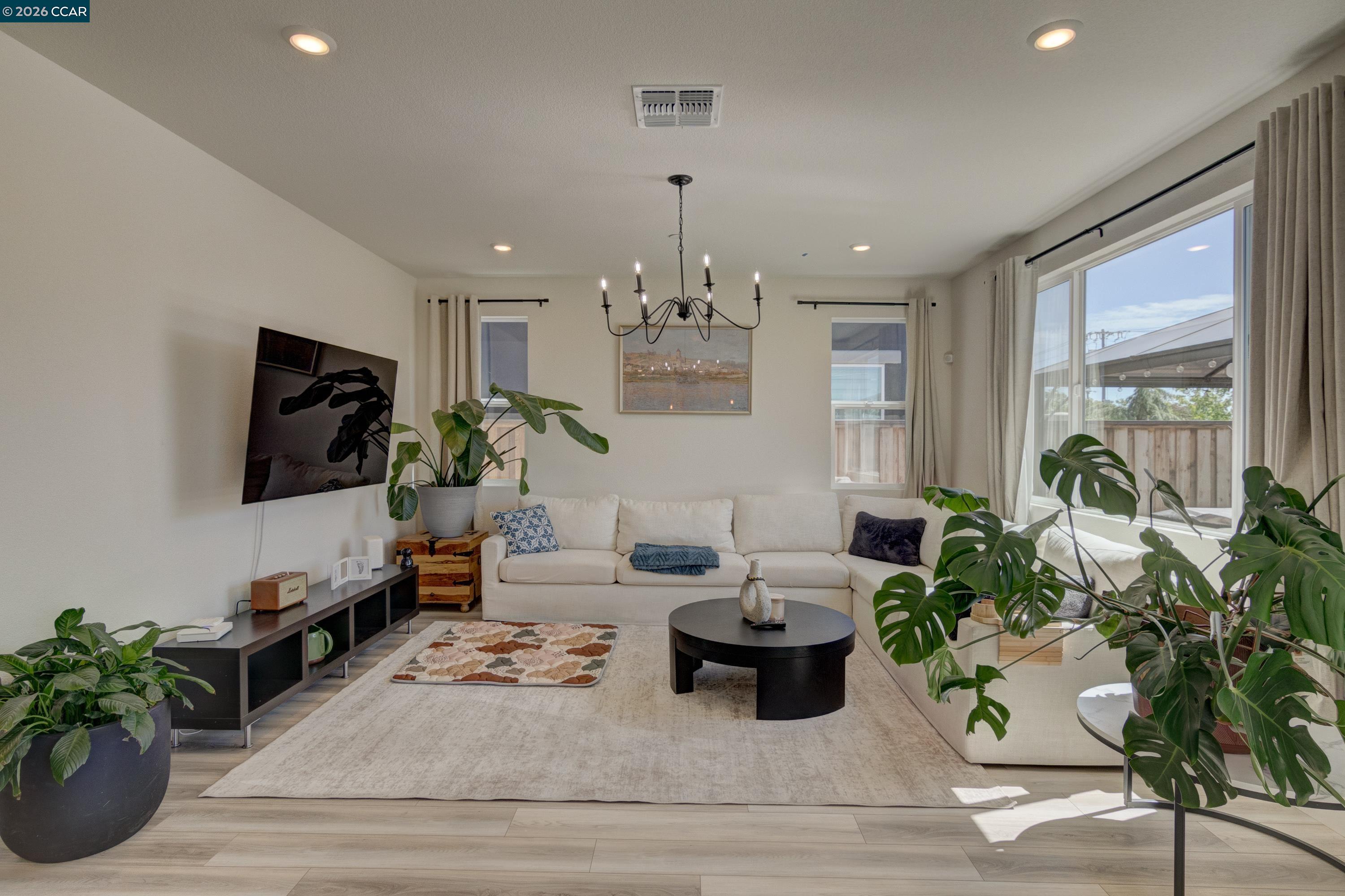 281 Cinnabar Way Oakley, CA 94561 - Photo 8 of 24