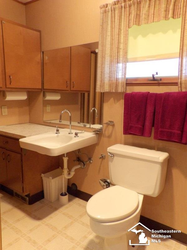 17745 Ruth Street Melvindale, MI 48122 - Photo 30 of 41