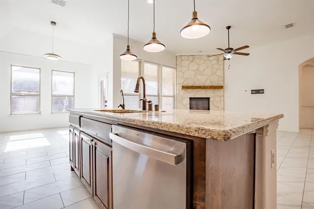 $2,600 | 9525 Corinth Lane, Frisco, TX 75035