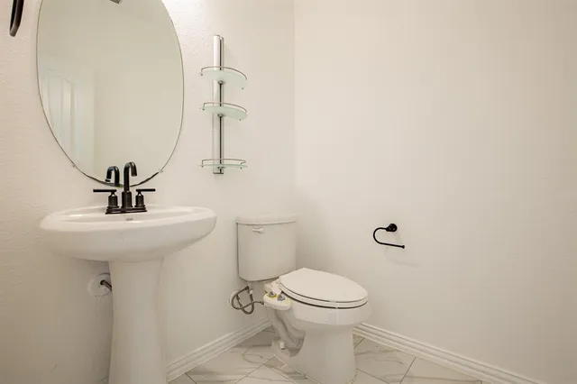 $2,600 | 9525 Corinth Lane, Frisco, TX 75035