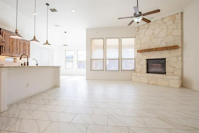 $2,600 | 9525 Corinth Lane, Frisco, TX 75035