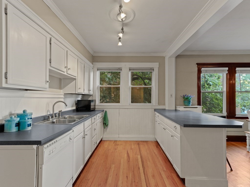 195 South Street, Unit 4 Boston, MA 02130 - Photo 14 of 17