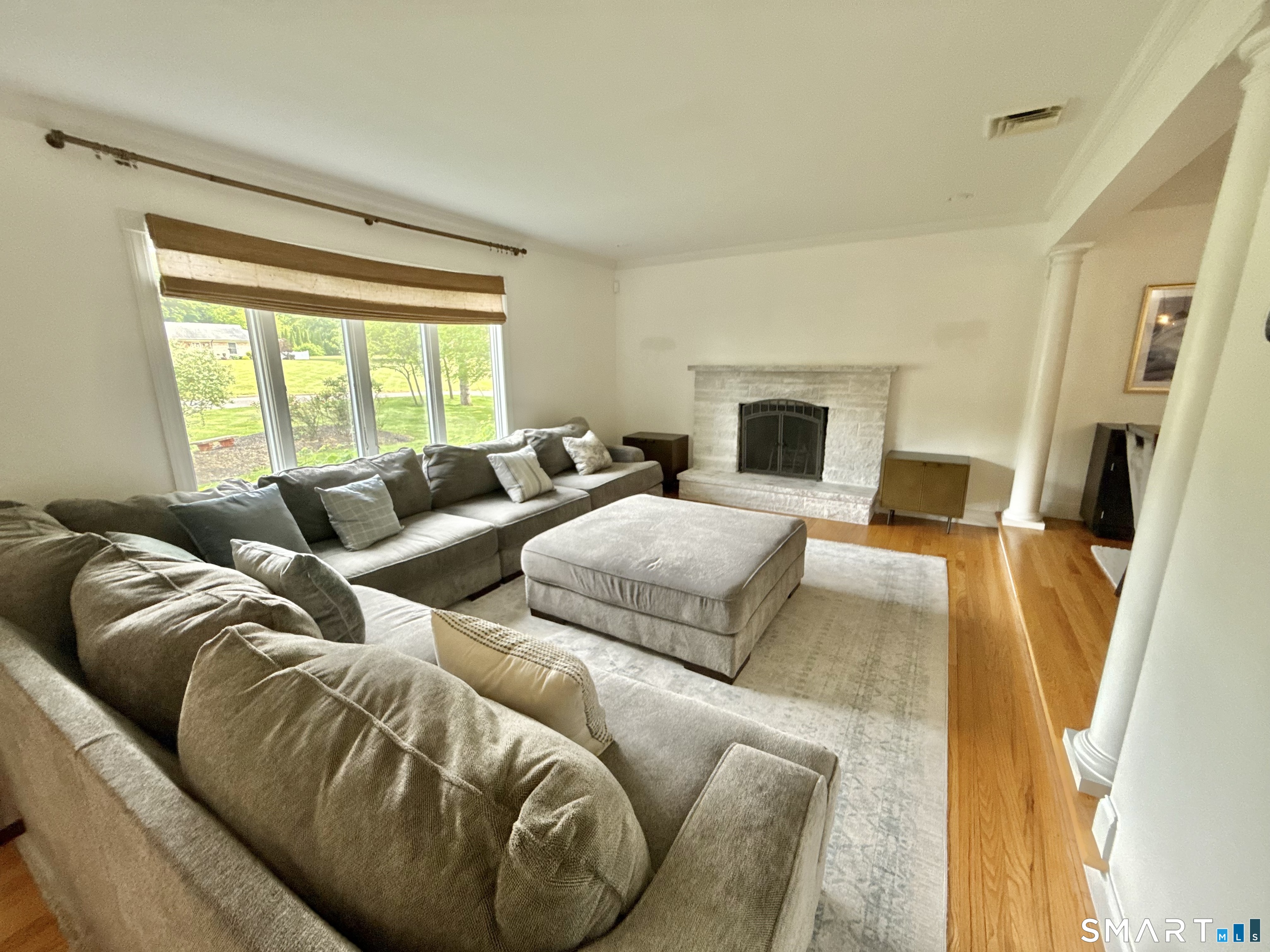 23 Welch Road North Haven, CT 06473 - Photo 3 of 36 Angle 2 Main level
