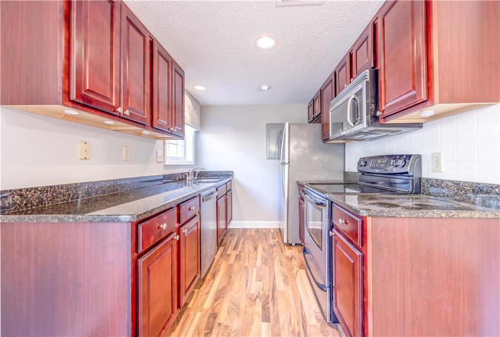 6900 Roswell Road, Unit L4 Sandy Springs, GA 30328 - Photo 15 of 31 Gallery Image 15