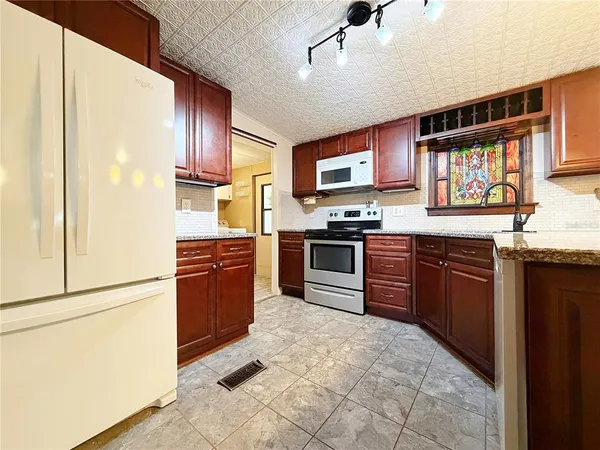 $1,500 | 7139 Alamanda Boulevard West, Lake Wales, FL 33898