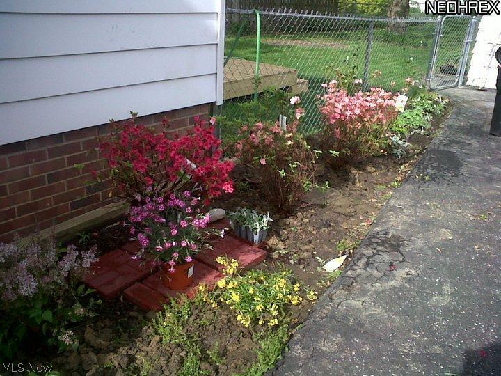 1205 Sunset Road Cleveland, OH 44124 - Photo 23 of 25