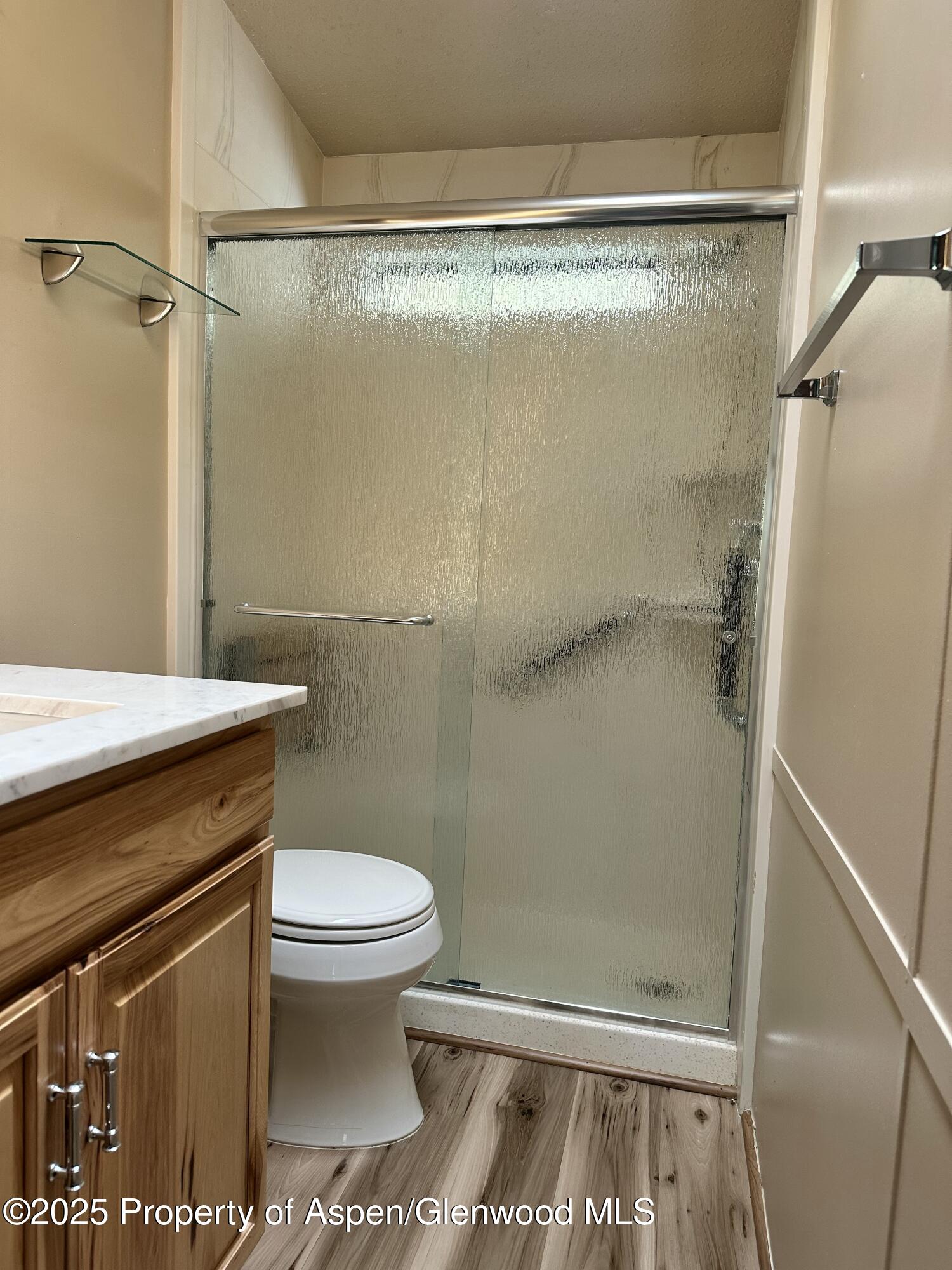 3195 F Road, Unit 1 Grand Junction, CO 81504 - Photo 14 of 22 a bathroom with a shower and a toilet