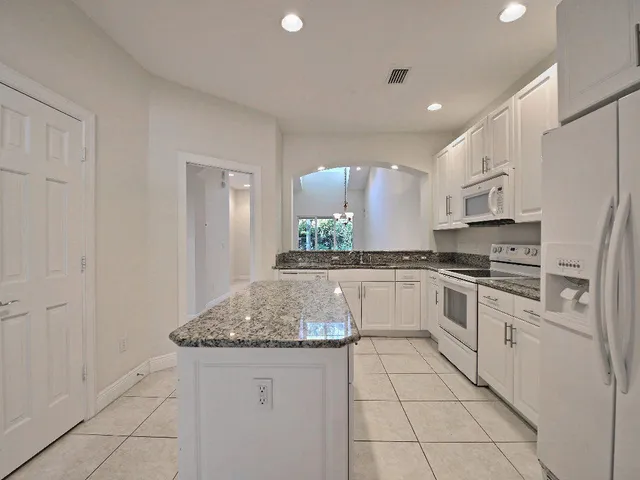 $399,999 | 1645 Baseline Lane, Vero Beach, FL 32967