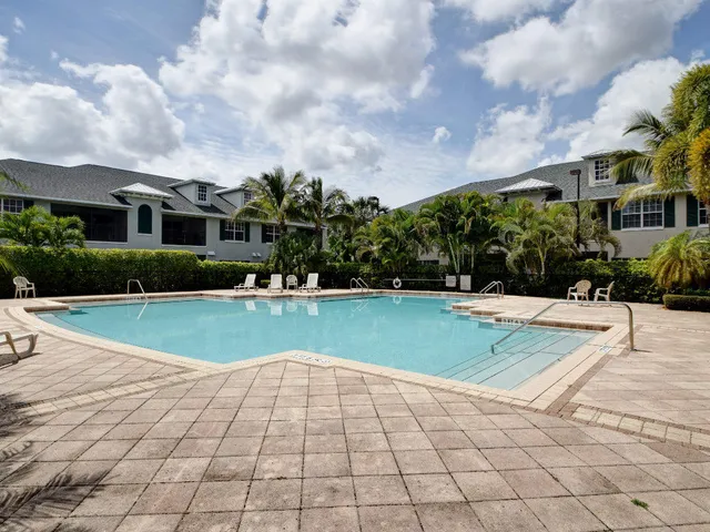 $399,999 | 1645 Baseline Lane, Vero Beach, FL 32967