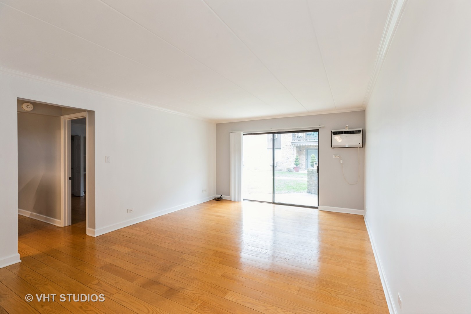 936 Olive Road, Unit A1 Homewood, IL 60430 - Photo 4 of 19 Gallery Image 4