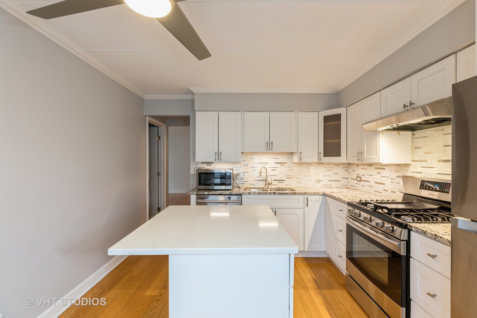 936 Olive Road, Unit A1 Homewood, IL 60430 - Photo 6 of 19 Gallery Image 6