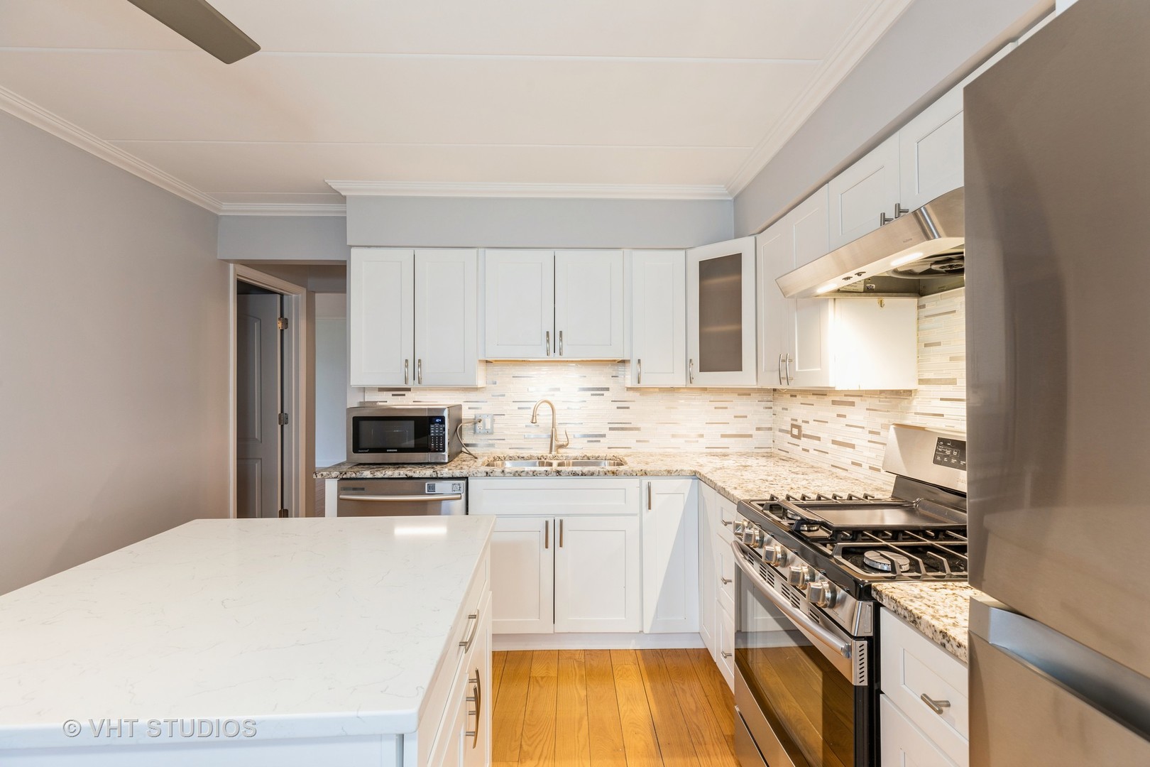 936 Olive Road, Unit A1 Homewood, IL 60430 - Photo 8 of 19 Gallery Image 8