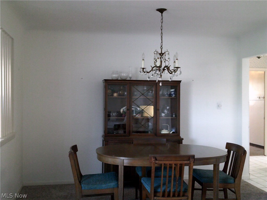 6432 Eastondale Road Cleveland, OH 44124 - Photo 3 of 16 Dining Room
