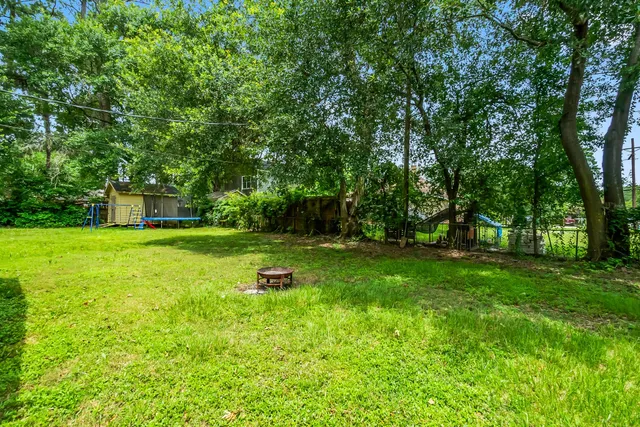 a view of outdoor space yard and porch
