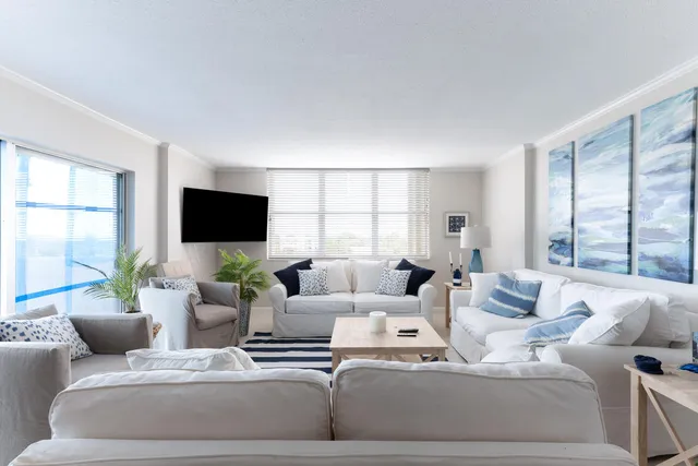 $5,000 | 2600 North Flagler Drive, Unit 611, West Palm Beach, FL 33407