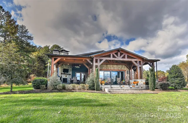 $17,500,000 | 153 Badenyon Place, Union Grove, NC 28689