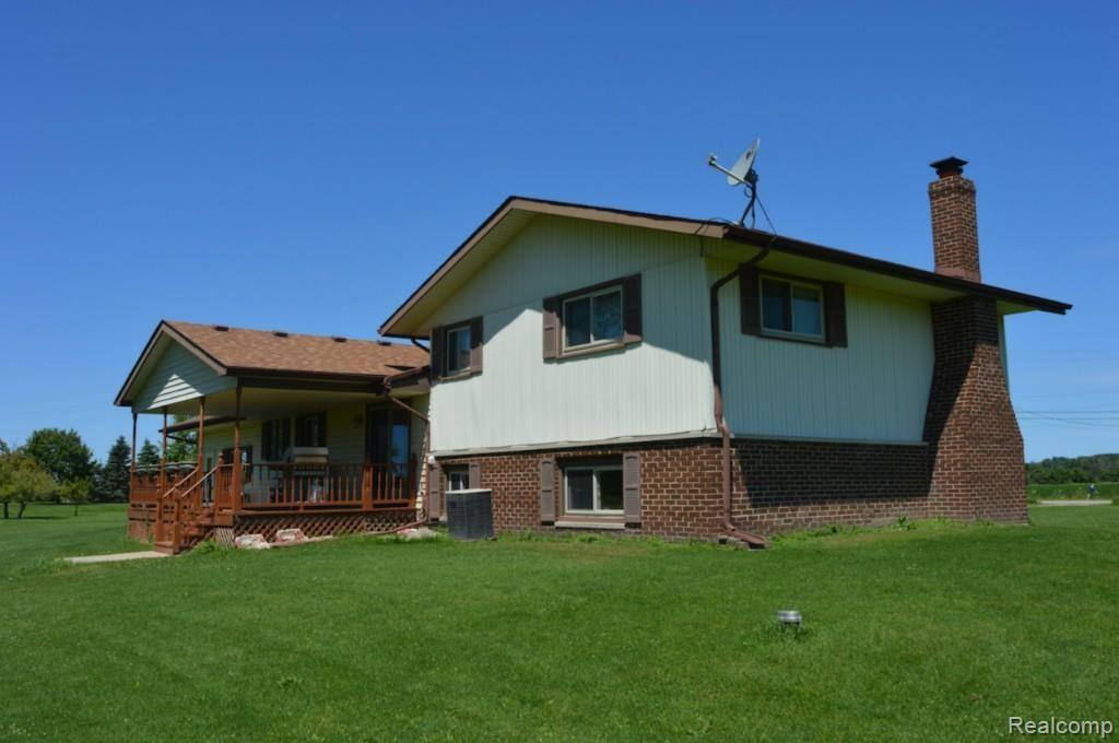 24320 Pratt Road Armada, MI 48005 - Photo 24 of 29 DSC_0552.jpg