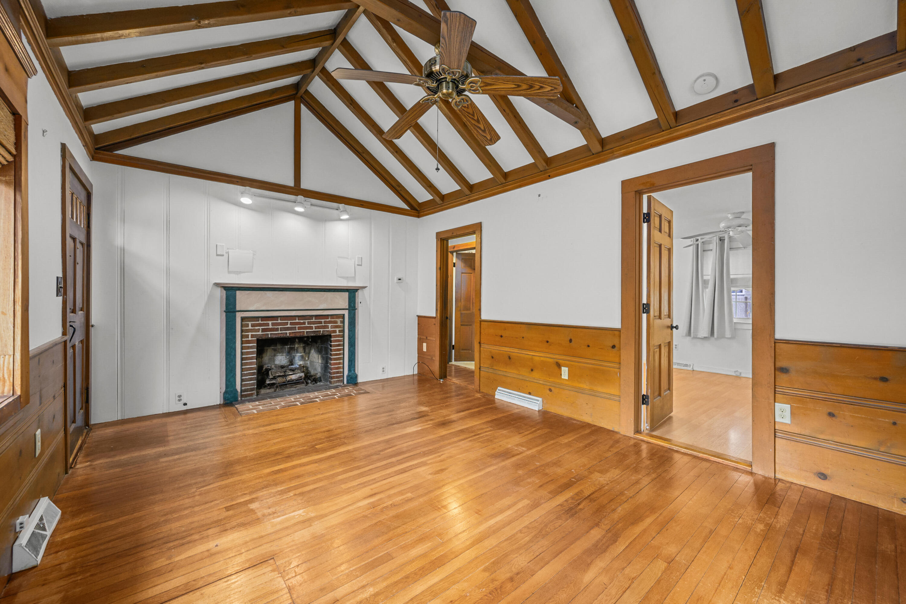 244 Craigville Beach Road Hyannis, MA 02601 - Photo 9 of 38 9_dsc_0067
