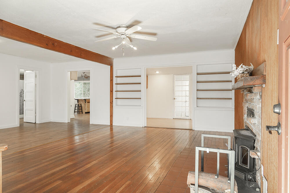 2628 New Hope Road Grants Pass, OR 97527 - Photo 8 of 57 4