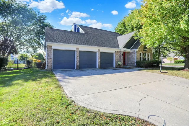 $320,000 | 6918 Copper Mountain Court, Indianapolis, IN 46236