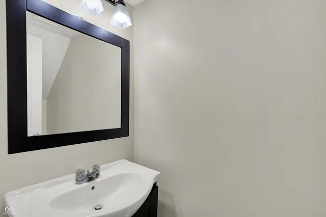 $320,000 | 6918 Copper Mountain Court, Indianapolis, IN 46236