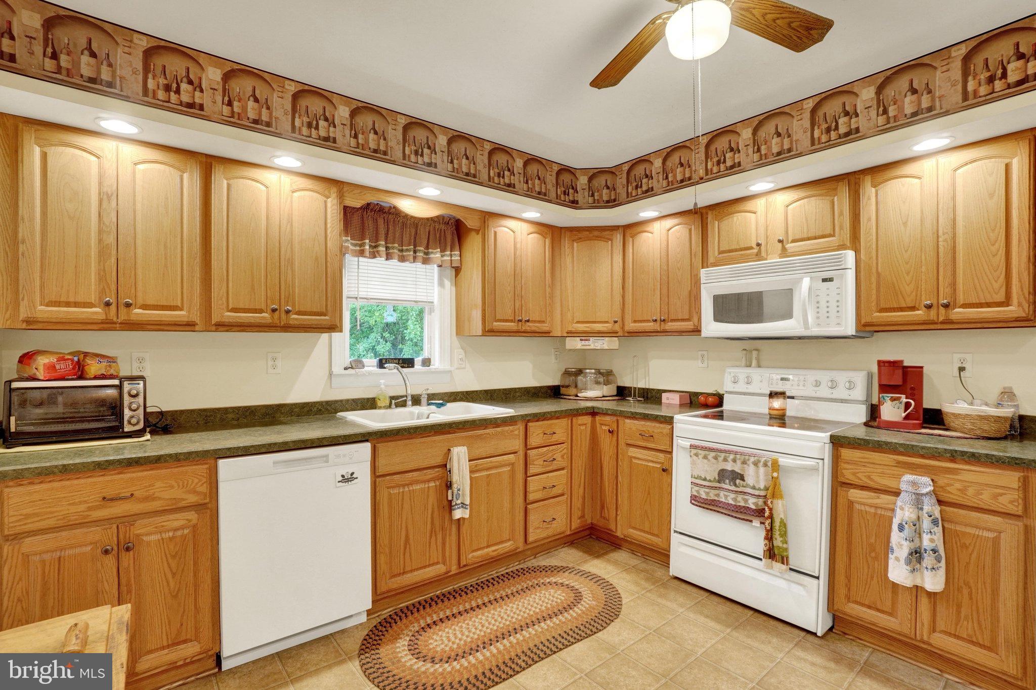 64 Locust Point Road Manchester, PA 17345 - Photo 5 of 32 Gallery Image 5