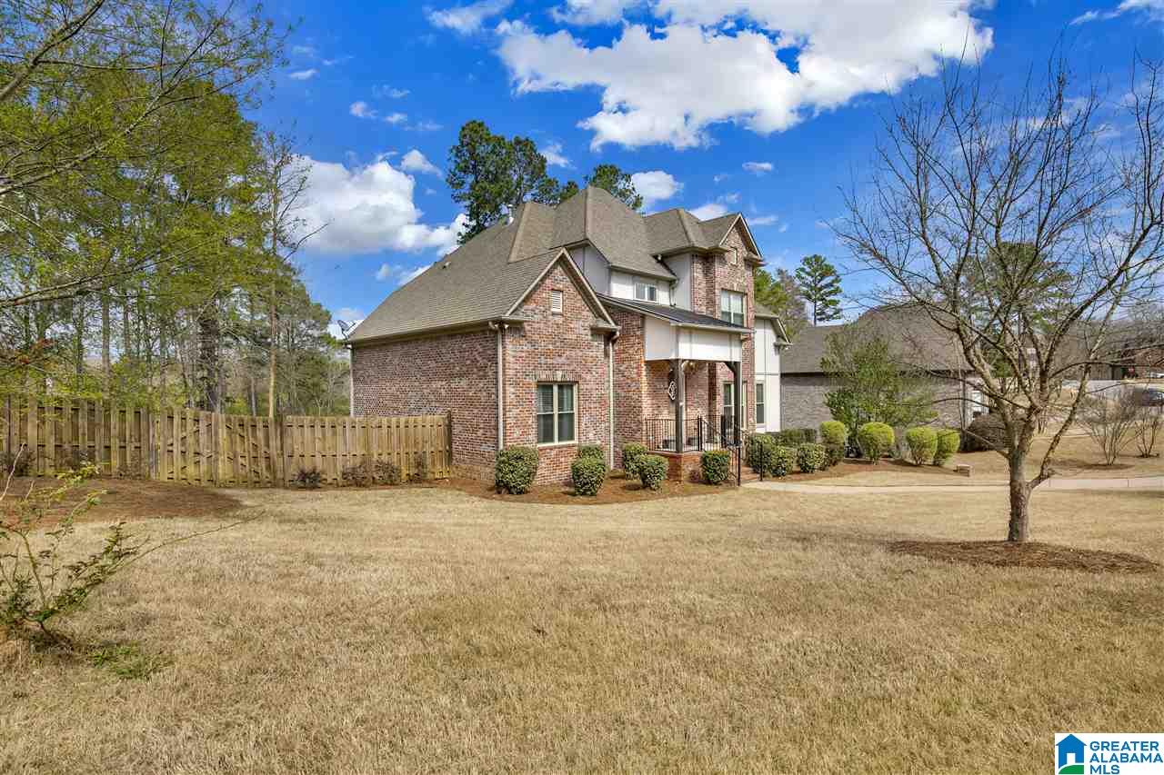 212 Widgeon Circle Alabaster, AL 35007 - Photo 3 of 32