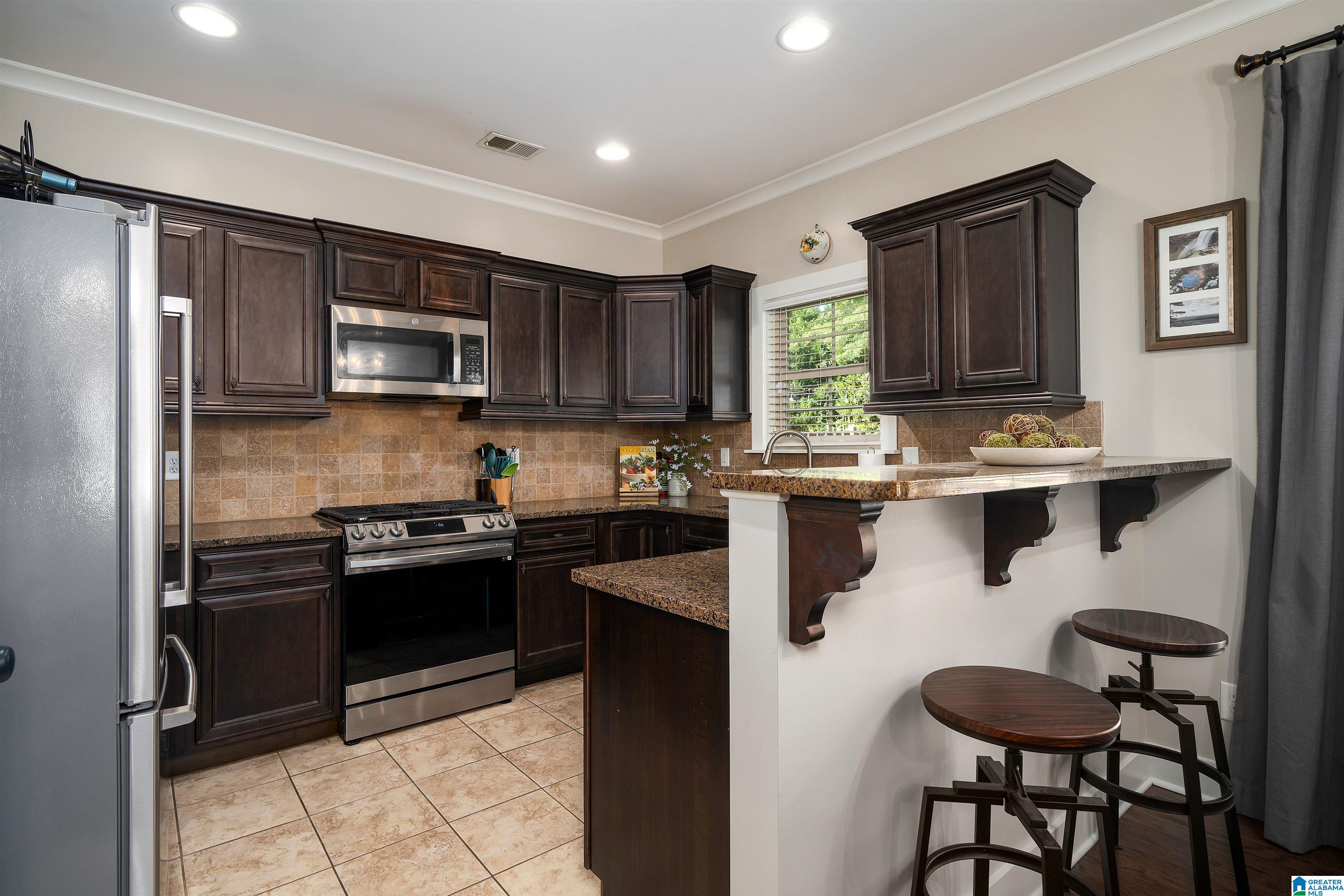 360 Barrington Court Birmingham, AL 35210 - Photo 10 of 23