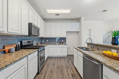 $550,000 | 10504 Beard Avenue, Austin, TX 78748