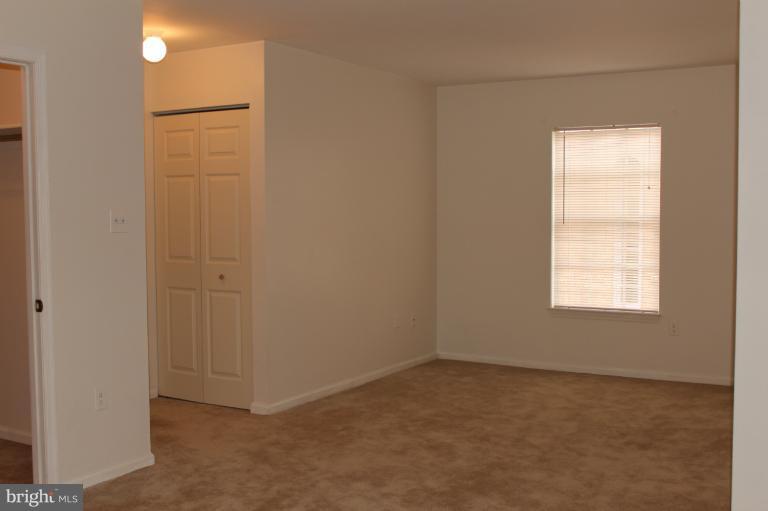 2 Tynewick Court Silver Spring, MD 20906 - Photo 19 of 30 Bedroom (Master) Sitting Area & Linen Closet