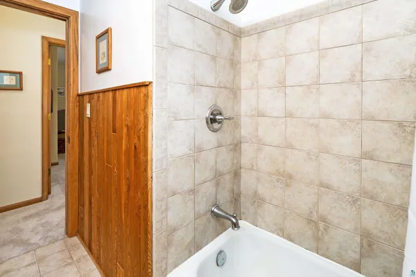 $445,500 | 4803 Crosley Avenue, Duluth, MN 55804