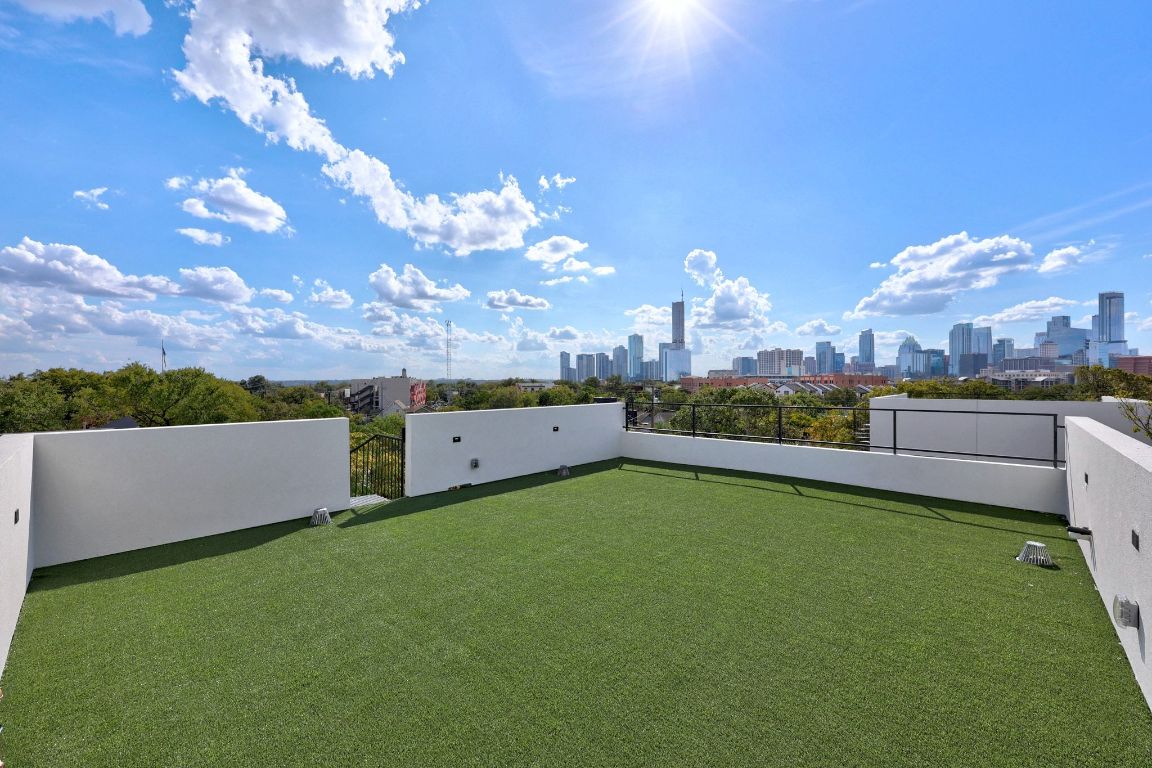 1175 Navasota Street, Unit 2 Austin, TX 78702 - Photo 39 of 40 a view of a city