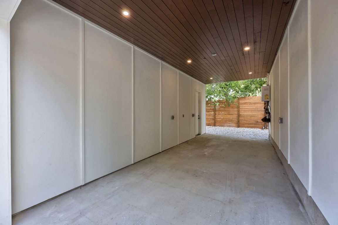 1175 Navasota Street, Unit 2 Austin, TX 78702 - Photo 40 of 40 a view of a hallway