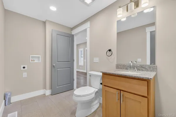 $3,100 | 104 B North Road, Highland, NY 12528