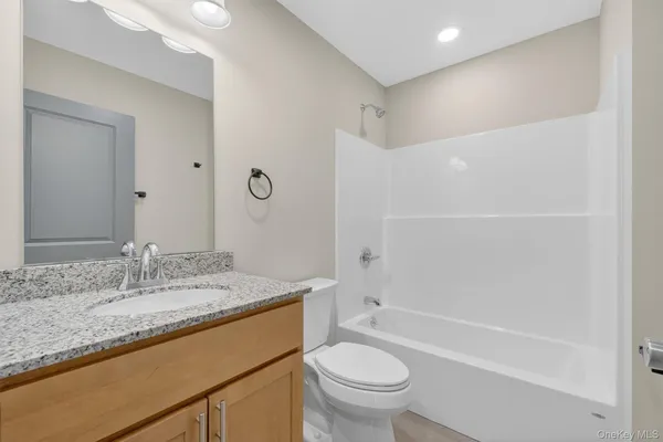 $3,100 | 104 B North Road, Highland, NY 12528