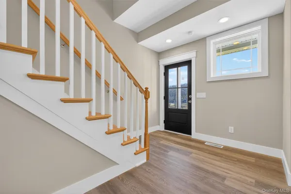 $3,100 | 104 B North Road, Highland, NY 12528