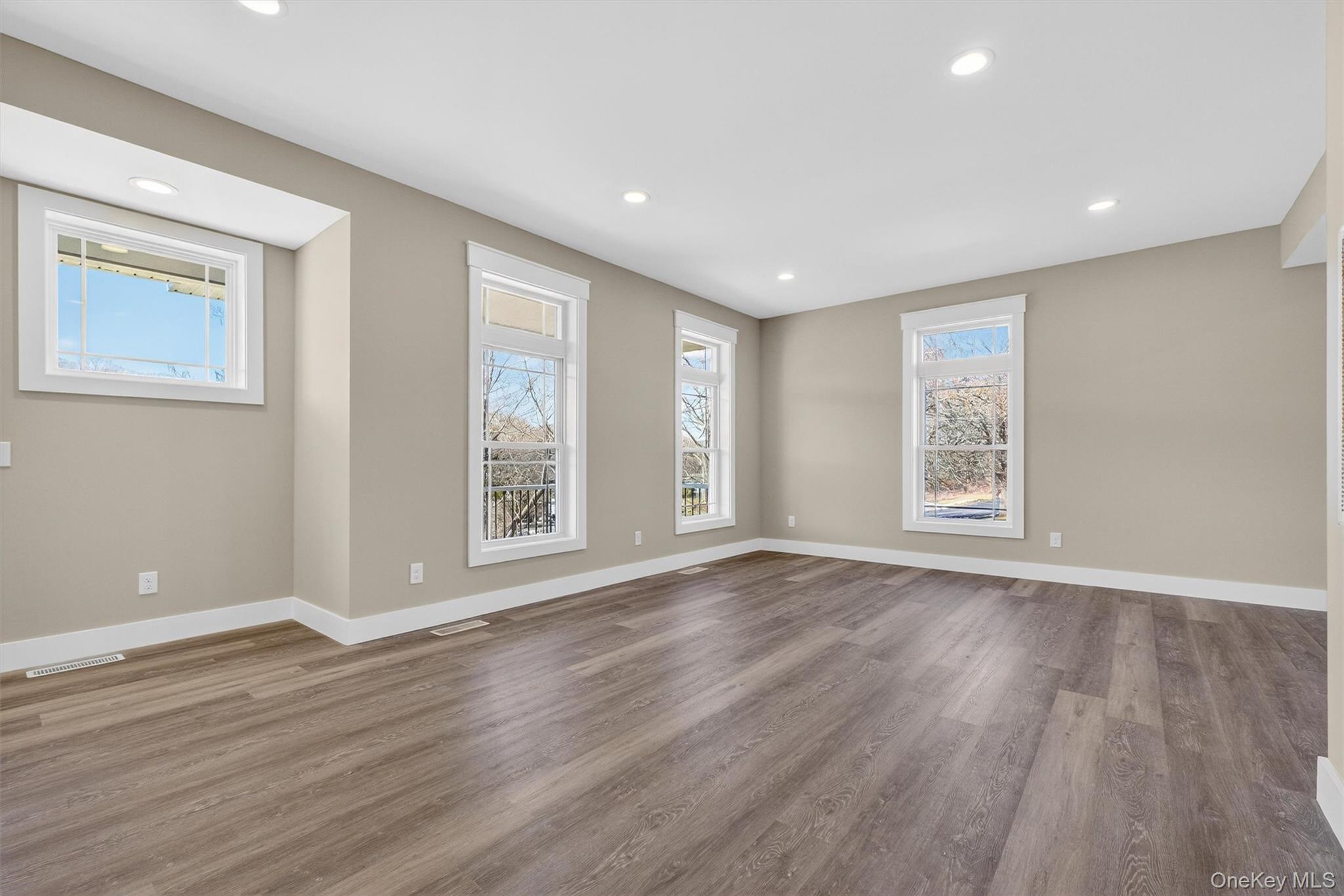 104 B North Road Highland, NY 12528 - Photo 6 of 35