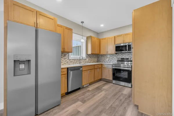$3,100 | 104 B North Road, Highland, NY 12528